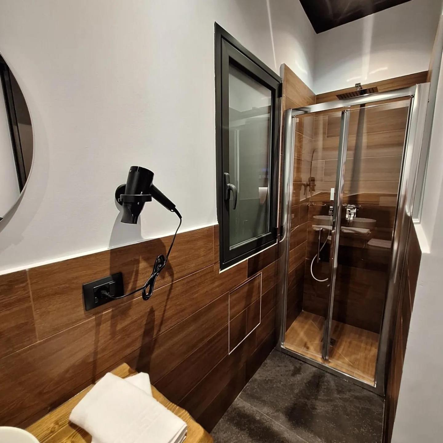 Dark & Light Rooms & Luxury Suites CTA Exterior foto