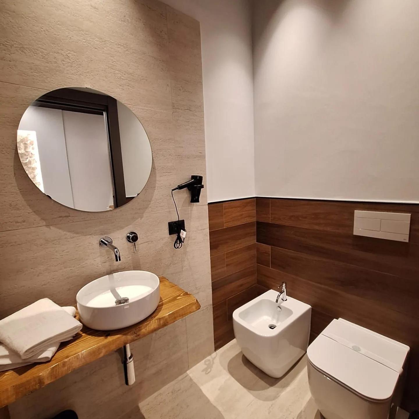 Dark & Light Rooms & Luxury Suites CTA Exterior foto